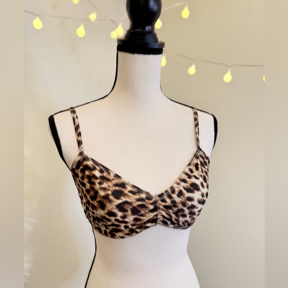 🌾 Gianni Bini Leopard‎ Print Bikini Top